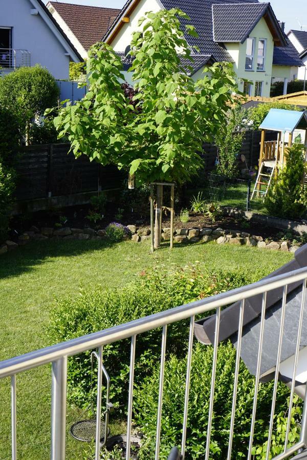 Apartamento Rieslingstube Bei Britta & Joachim Undenheim Exterior foto