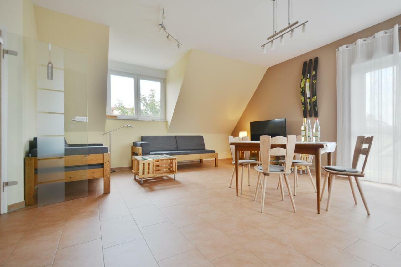 Apartamento Rieslingstube Bei Britta & Joachim Undenheim Exterior foto